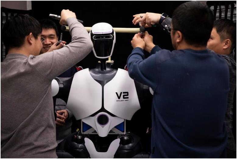 兩會新華鮮報｜從&ldquo;互聯(lián)網(wǎng)+&rdquo;到&ldquo;人工智能+&rdquo;，中國大市場向&ldquo;新&rdquo;而行